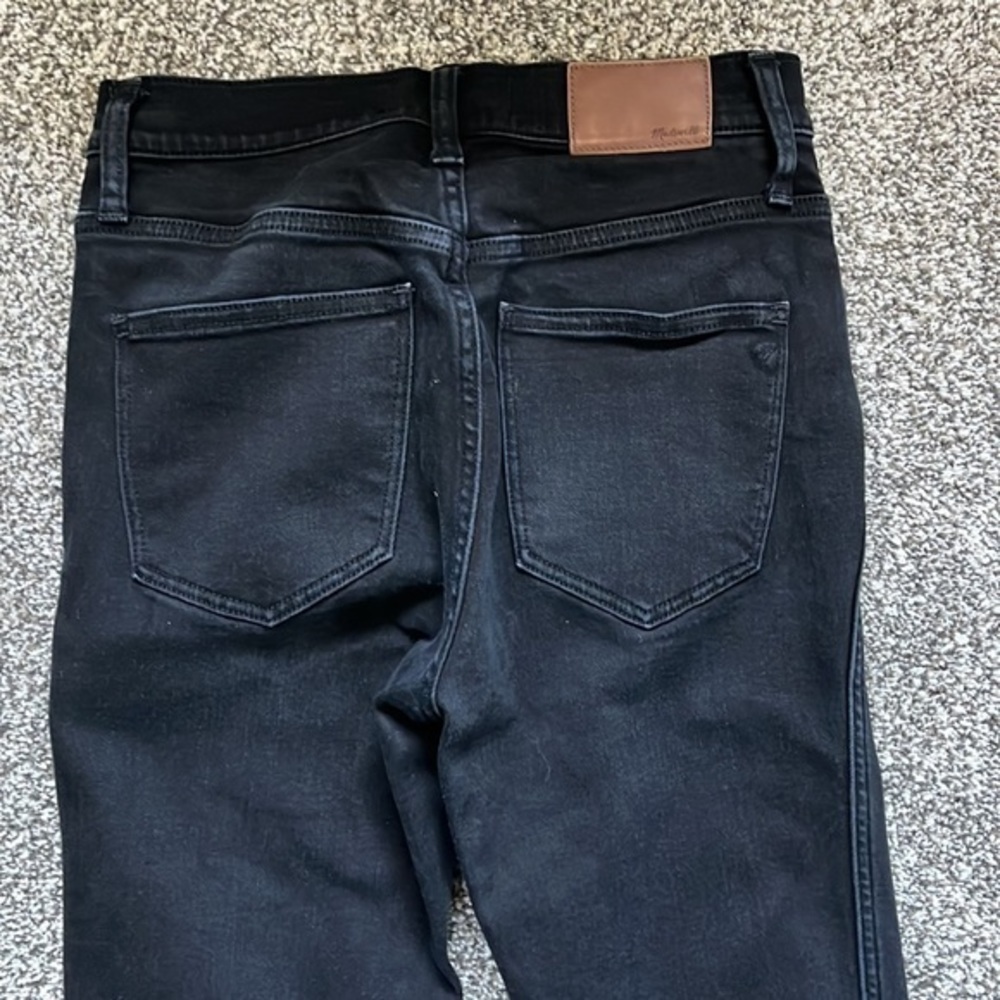 Madewell 10” High Riser‎ Skinny Jeans Dark Wash Distressed Hem and Knees Size 25 - Picture 9 of 9